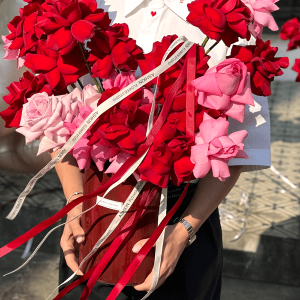 باکس گل رز Valentine's Secret Roses 2024 - Image 4