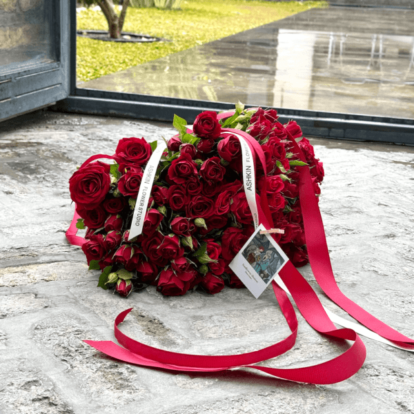 دسته گل رز مینیاتوری قرمز سایز متوسط - Image 4