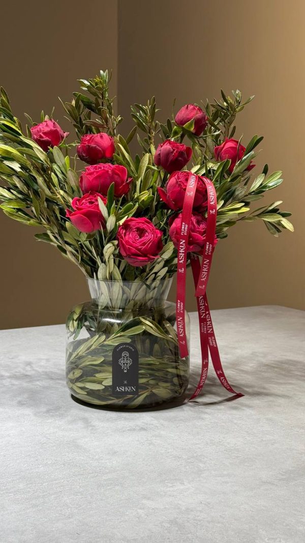 گلدان رز ژولیت قرمز ۱۰ شاخه - Image 4