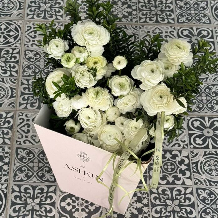 گلدان آنمون سفید ۵۰ گل