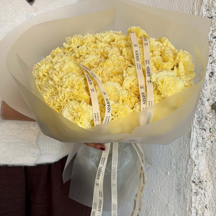 دسته گل میخک ۱۰۰ شاخه لیمویی