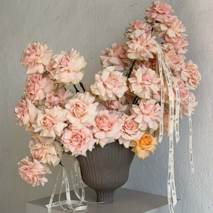 گلدان سرامیکی ولنتاین سکرت ۴۰ شاخه صورتی